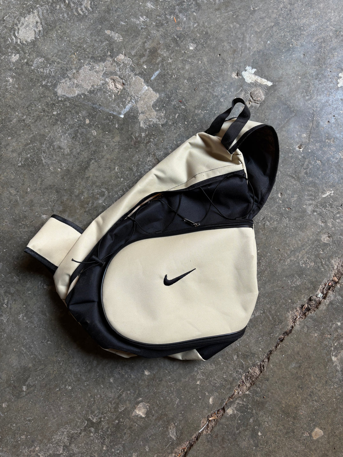 2) Nike Sling Bag