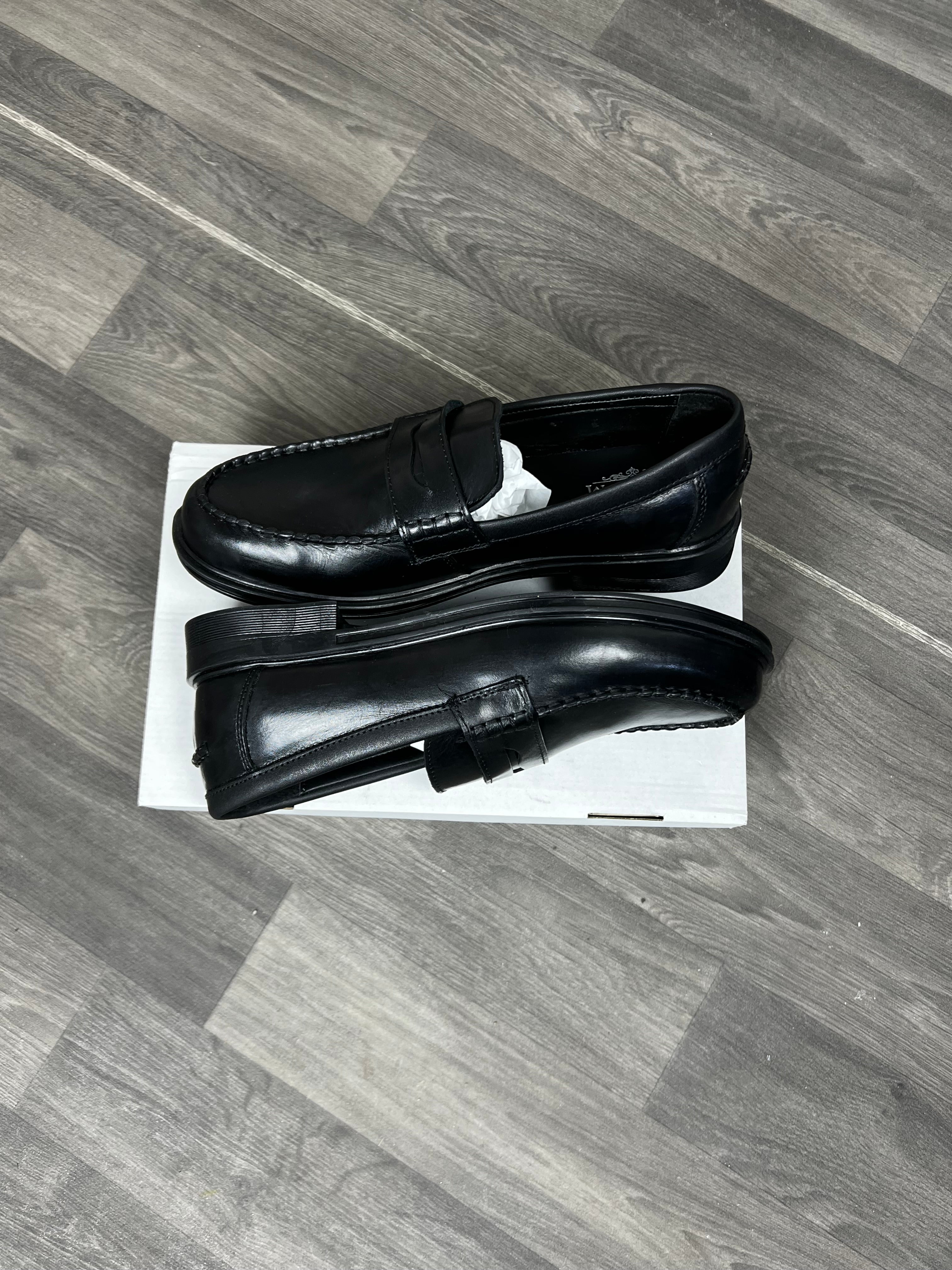1) Impremium Loafers Classic