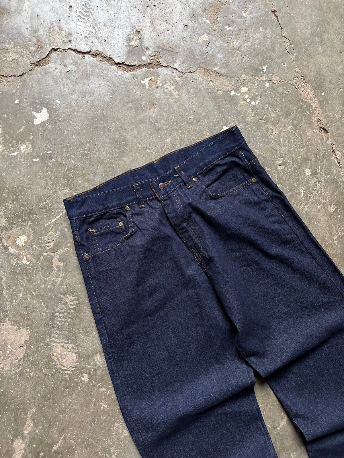 3) Raw Denim Baggy Jeans